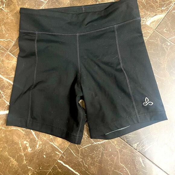 prAna black biker shorts small - Picture 2 of 4